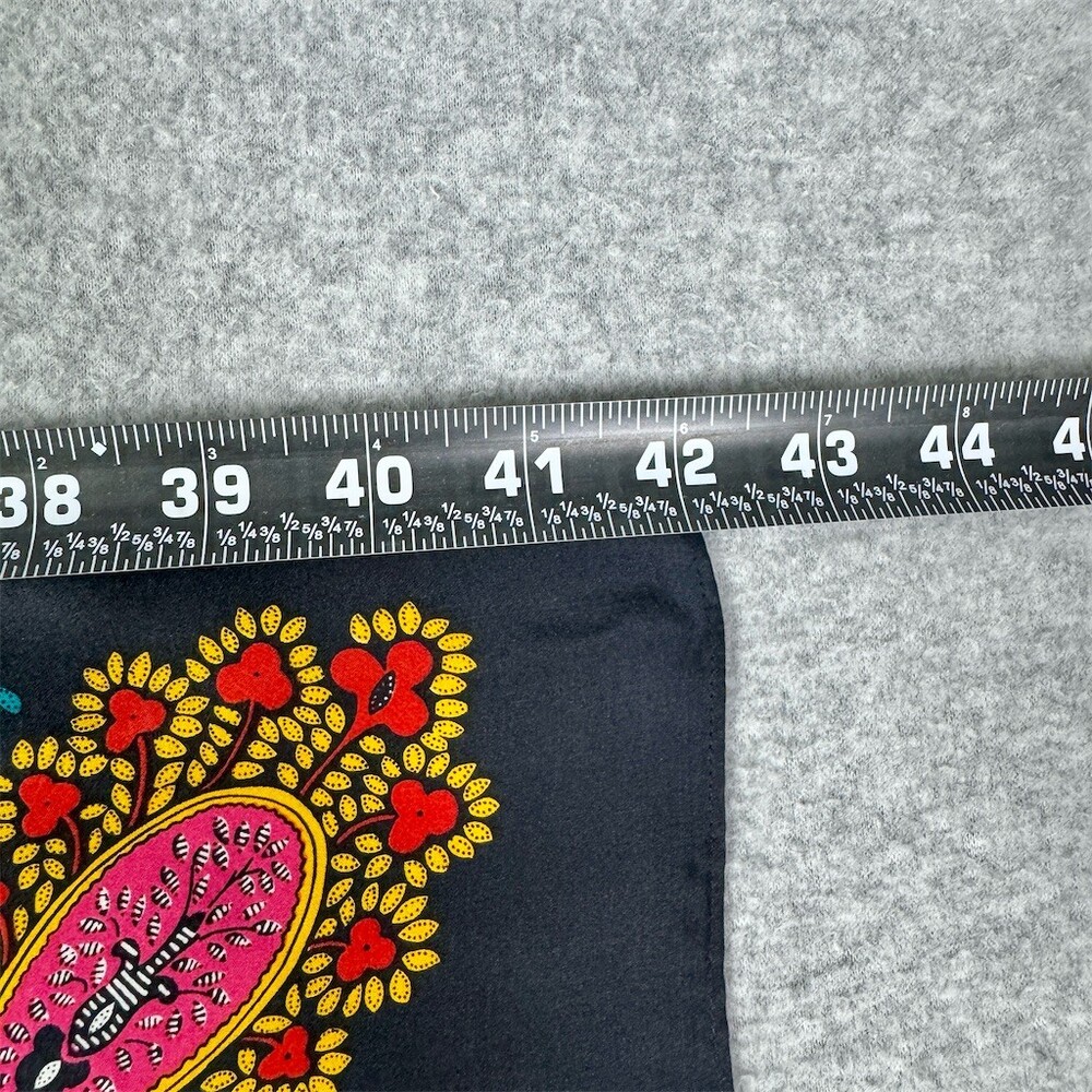 Diane von Furstenberg Scarf 100% Silk Womens Multicolor Paisley Square 42x42 - Picture 7 of 8